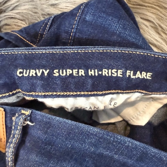 American Eagle Curvy Super Hi Rise Stretch Flare Jeans Sz 14 X Short - Picture 6 of 11